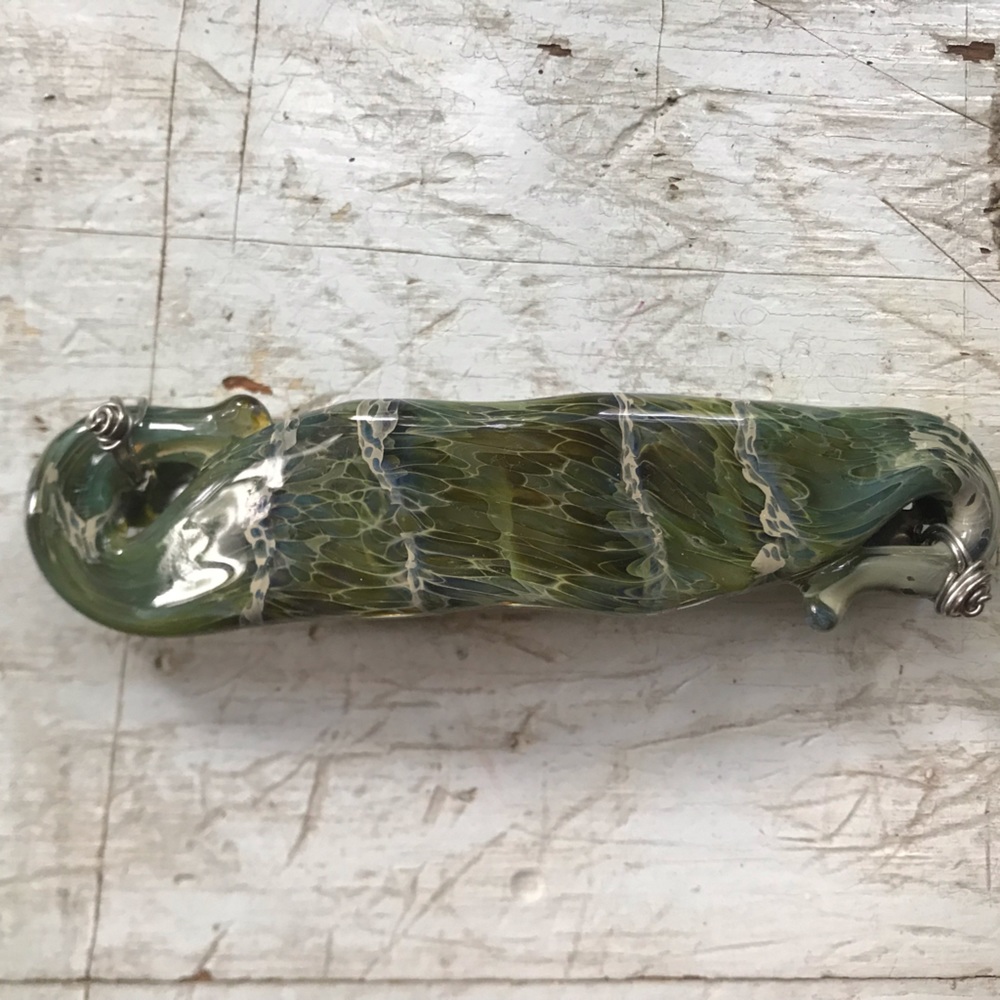 Green glass hair clip